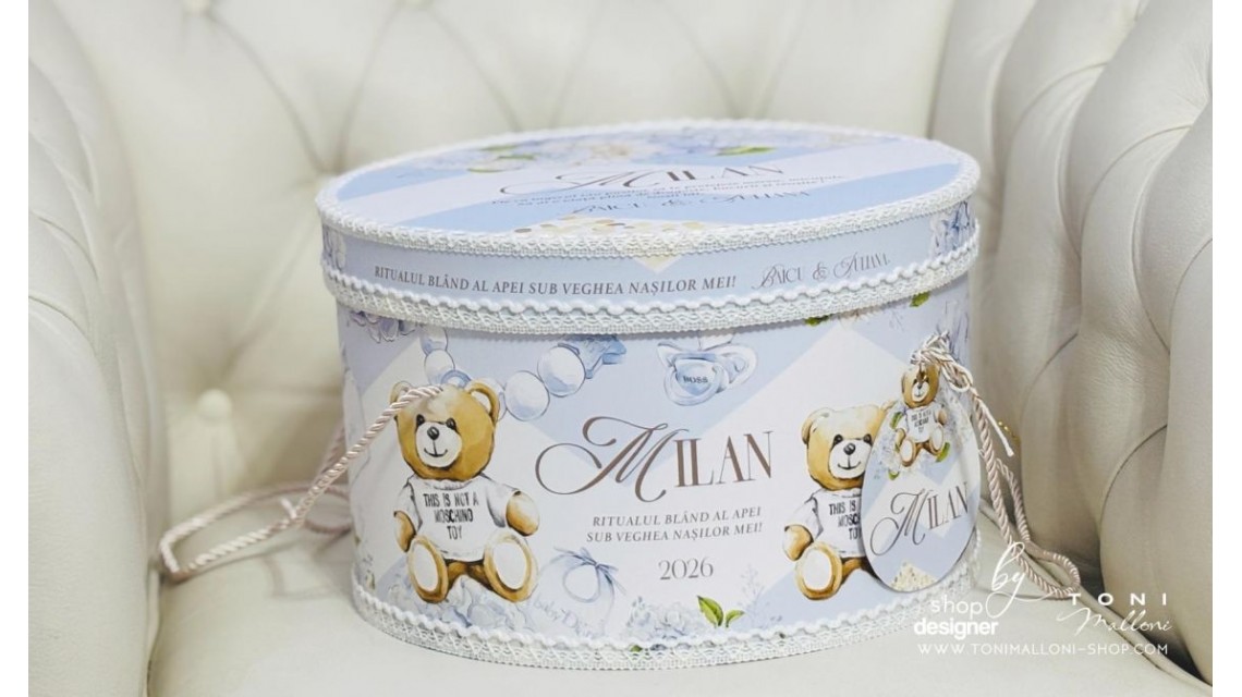 Set prima băiță după botez băiat cu ursuleți Moschino Toy Ritualul blând al apei 19